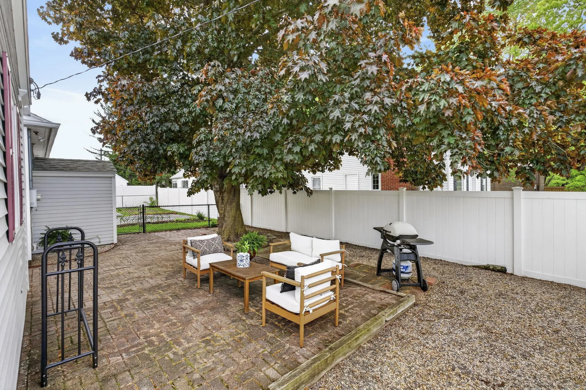 12 Burnett Street Nashua NH 03060