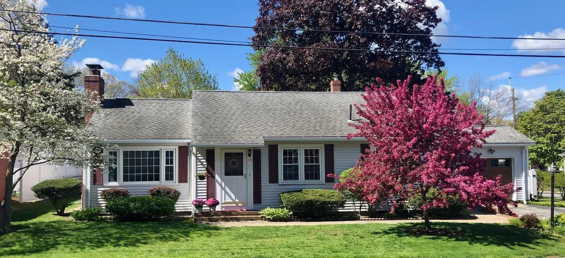 12 Burnett Street Nashua NH 03060