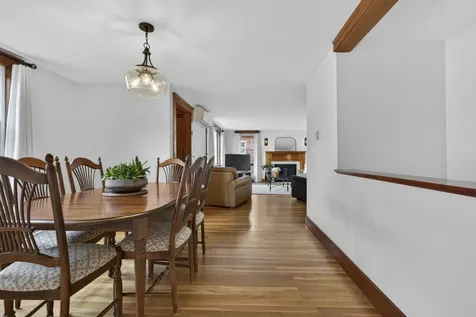12 Burnett Street Nashua NH 03060