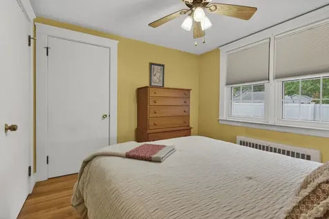 12 Burnett Street Nashua NH 03060