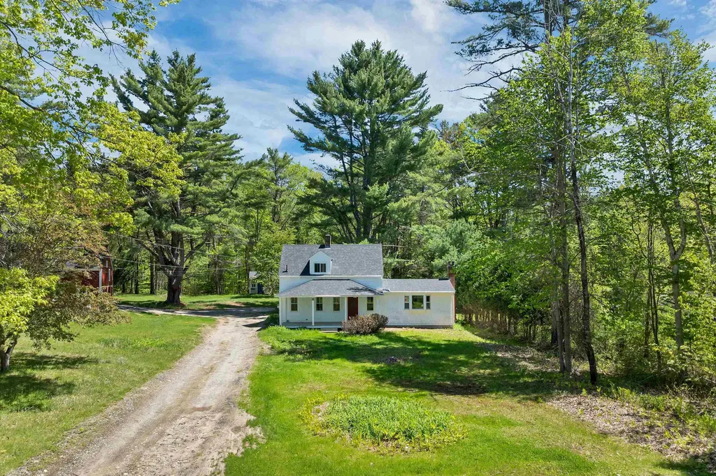 521 Governor Wentworth Highway Tuftonboro NH 03850