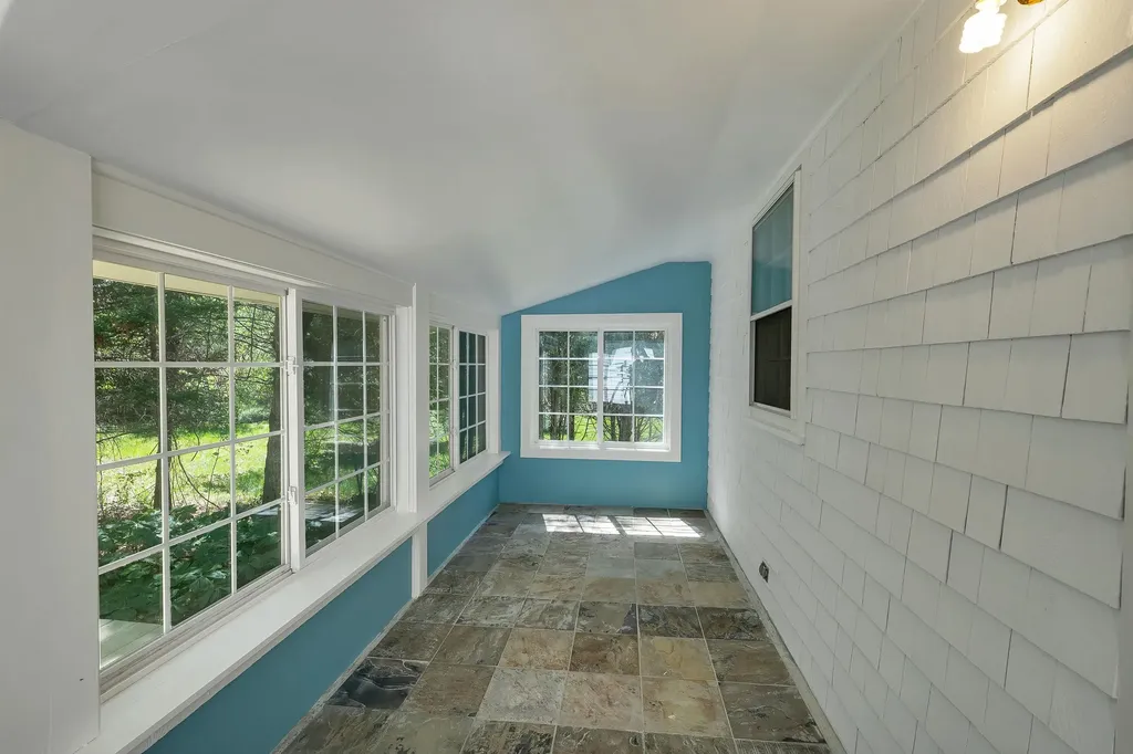 521 Governor Wentworth Highway Tuftonboro NH 03850