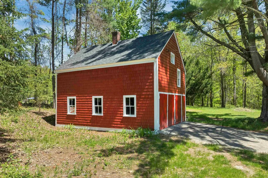 521 Governor Wentworth Highway Tuftonboro NH 03850