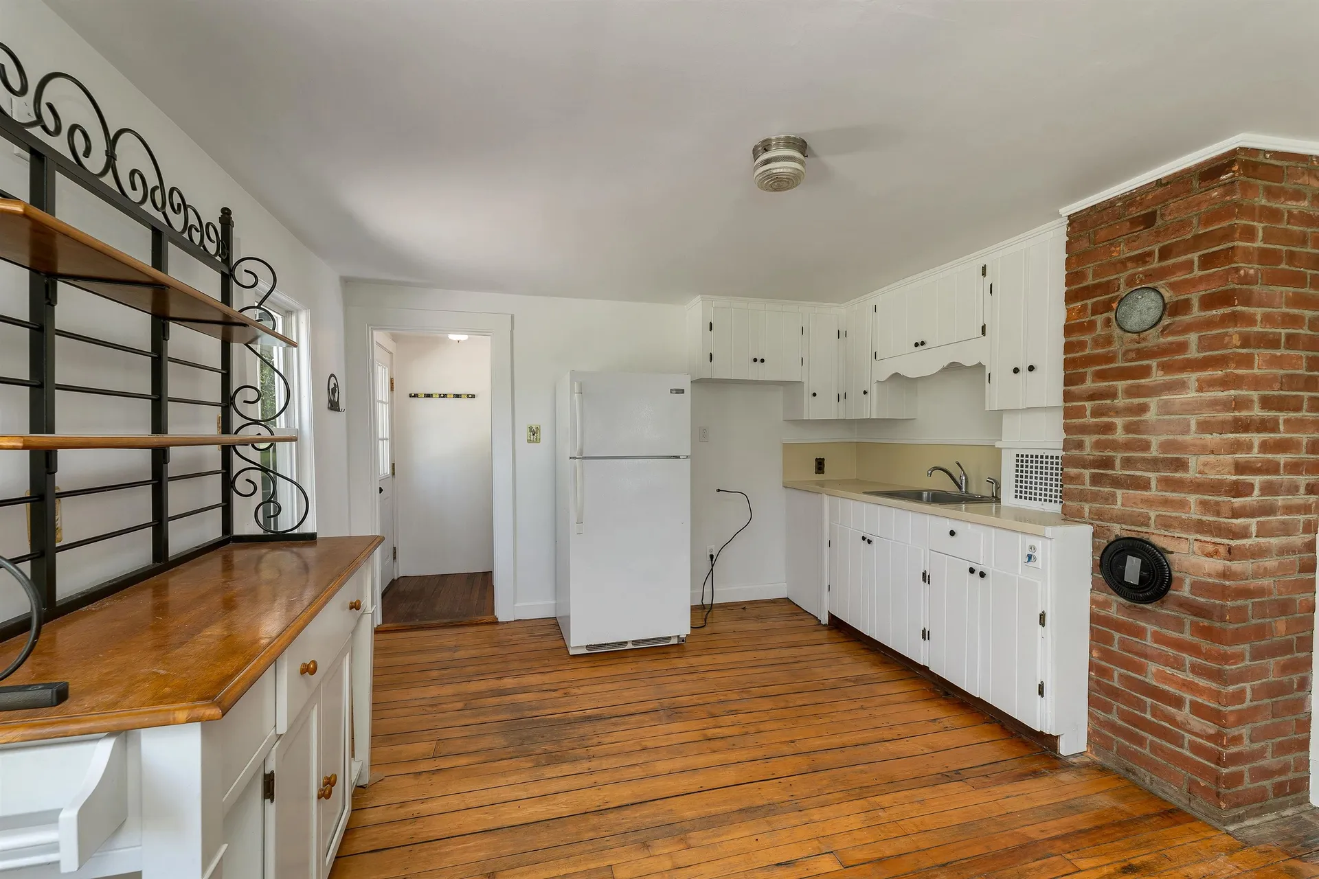 521 Governor Wentworth Highway Tuftonboro NH 03850
