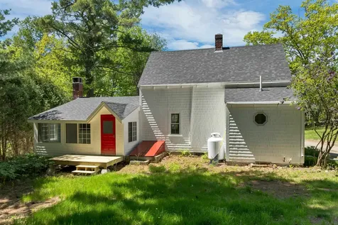 521 Governor Wentworth Highway Tuftonboro NH 03850