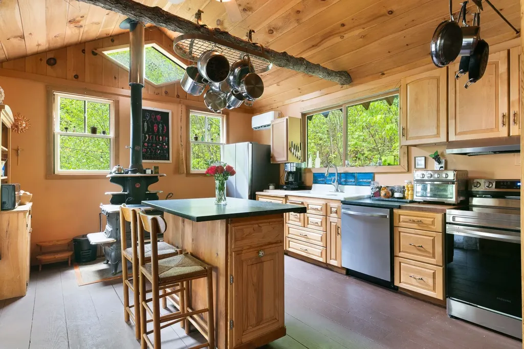 442 Brookline Road Athens VT 05345