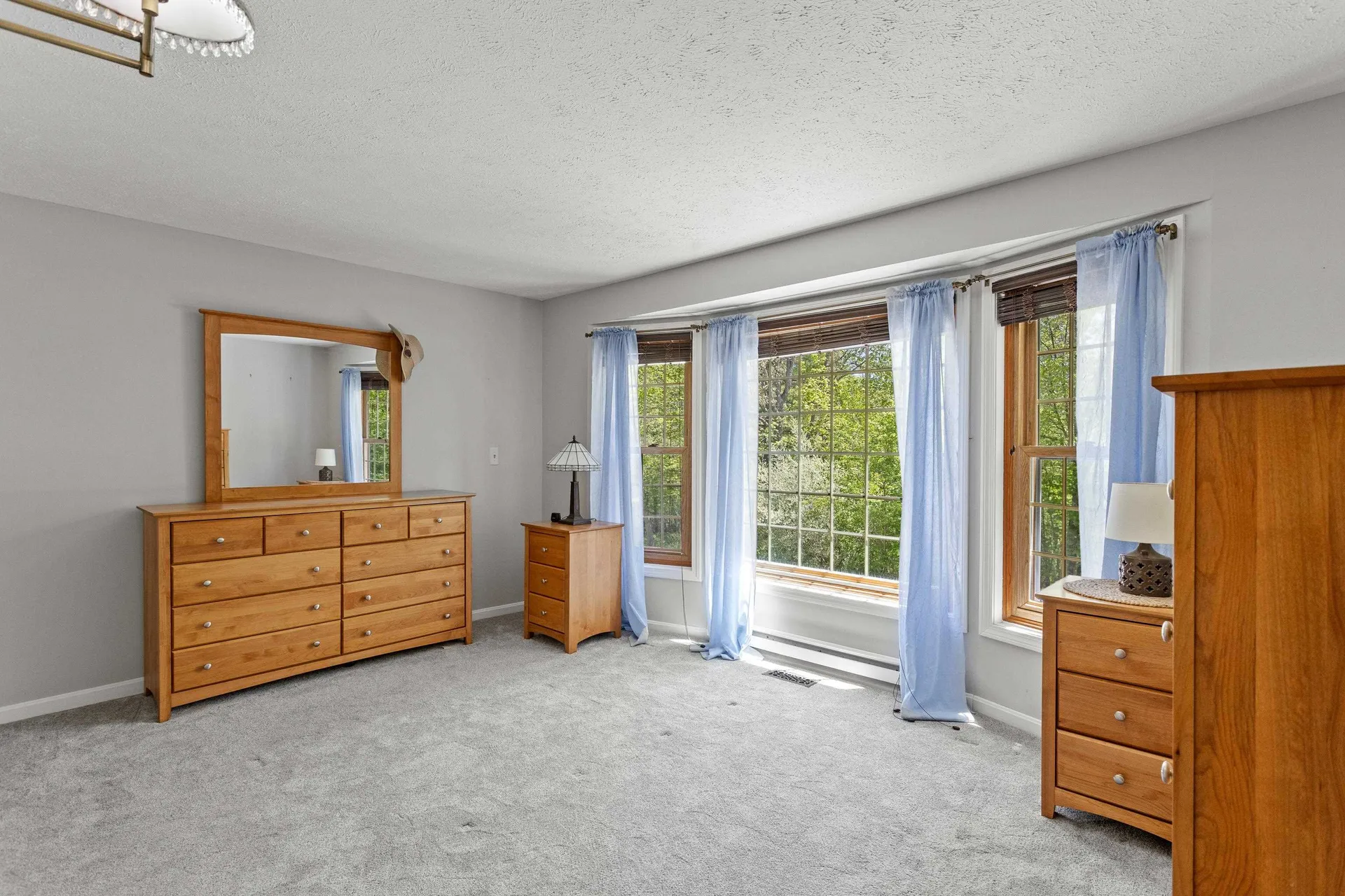 1848 Hooksett Road Hooksett NH 03106