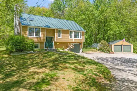 1848 Hooksett Road Hooksett NH 03106