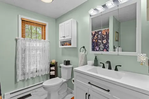 1848 Hooksett Road Hooksett NH 03106