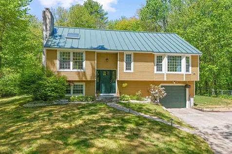 1848 Hooksett Road Hooksett NH 03106