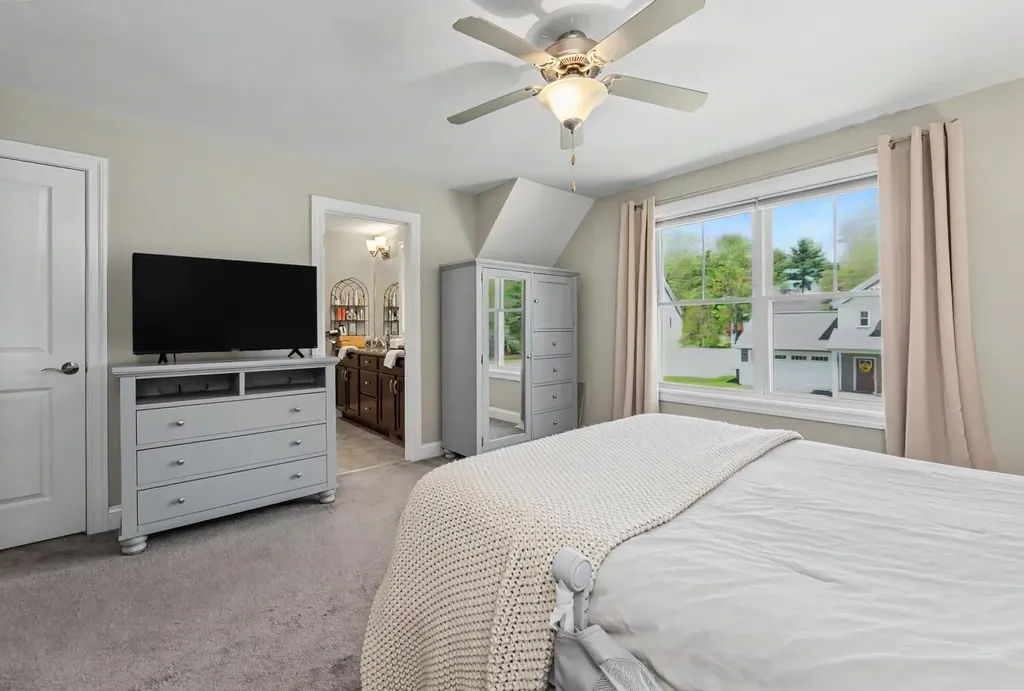 165 Shore Drive Nashua NH 03062