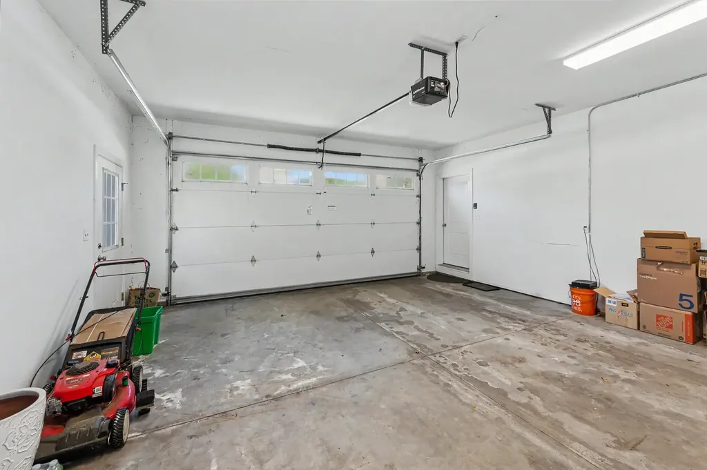 165 Shore Drive Nashua NH 03062