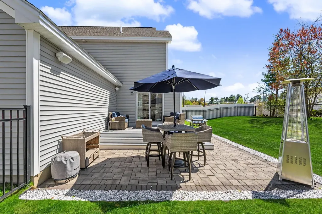 165 Shore Drive Nashua NH 03062