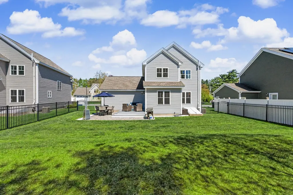 165 Shore Drive Nashua NH 03062