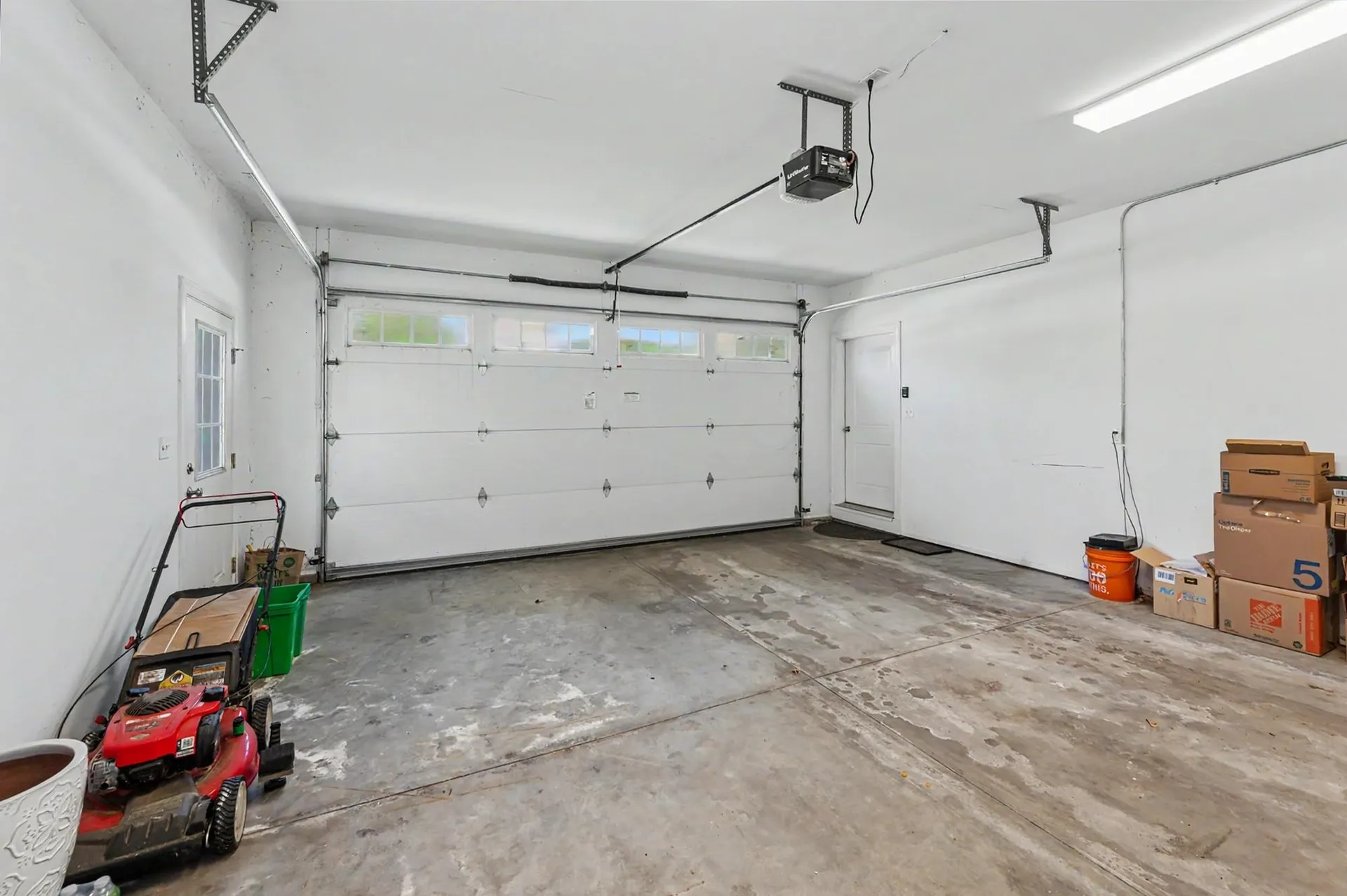 165 Shore Drive Nashua NH 03062