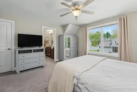 165 Shore Drive Nashua NH 03062