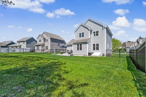 165 Shore Drive Nashua NH 03062
