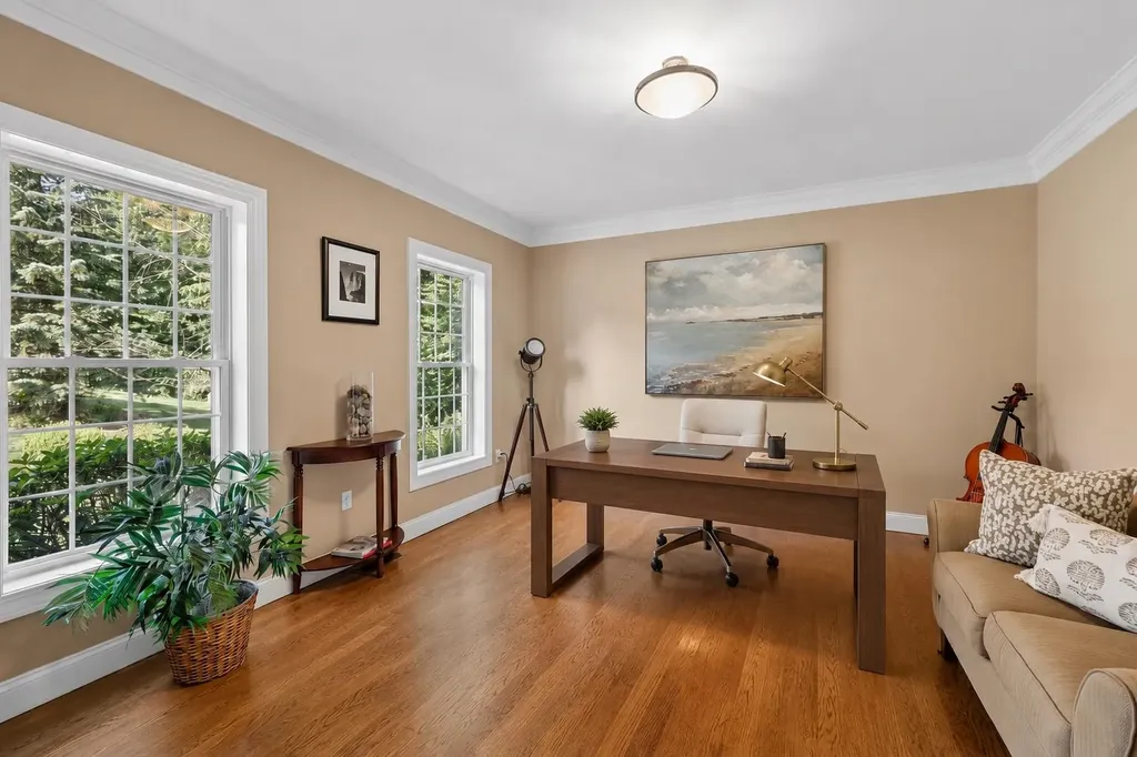 22 Elizabeth Way Bedford NH 03110