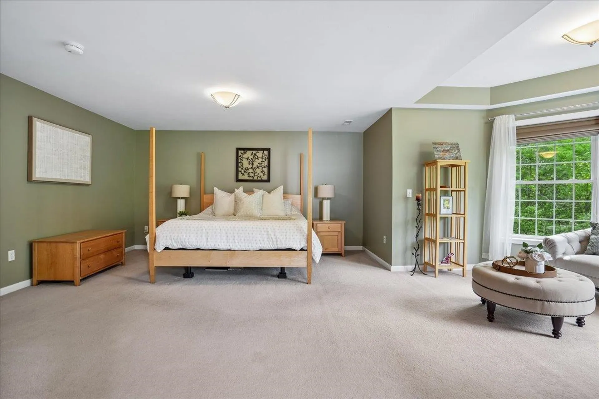 22 Elizabeth Way Bedford NH 03110