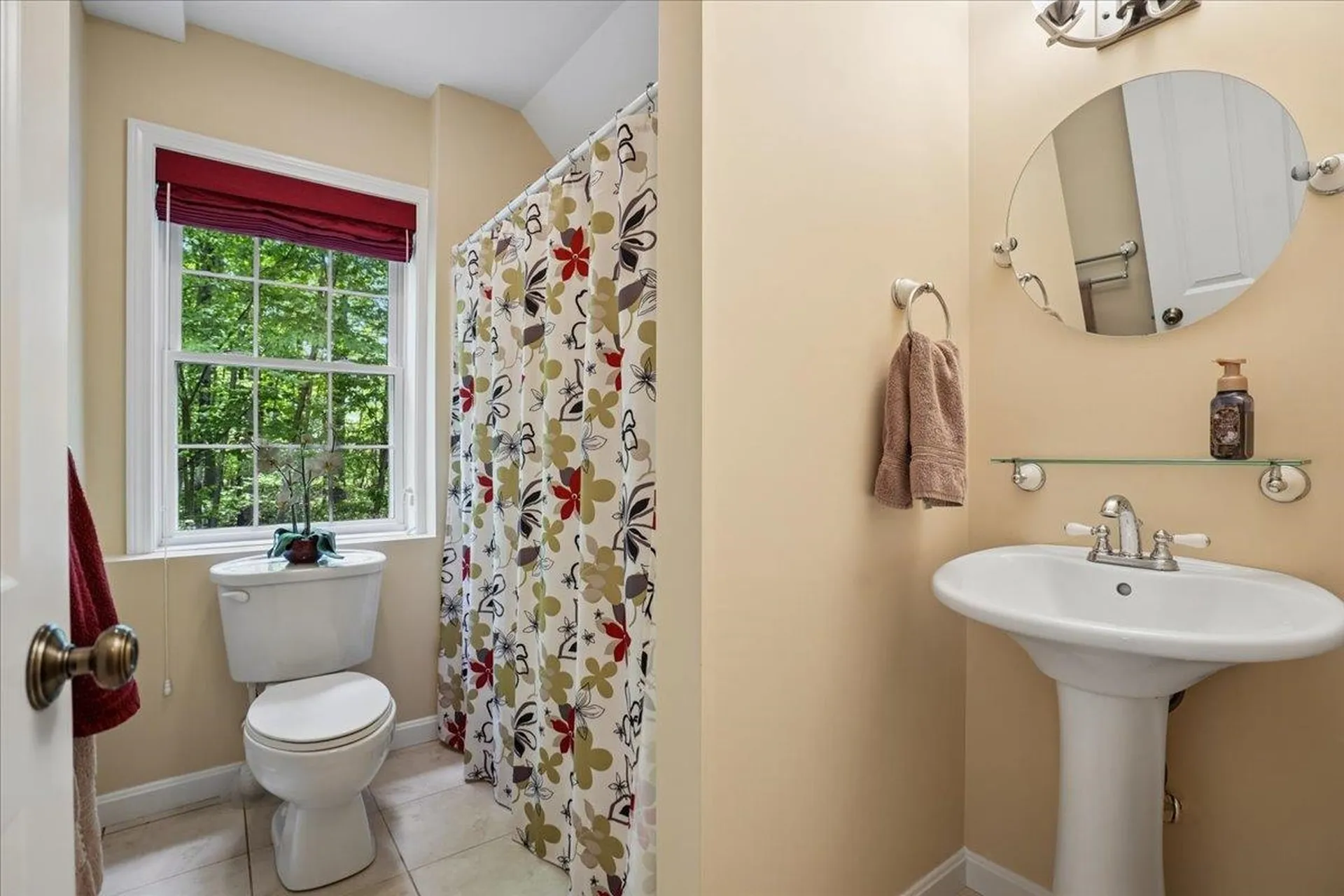 22 Elizabeth Way Bedford NH 03110