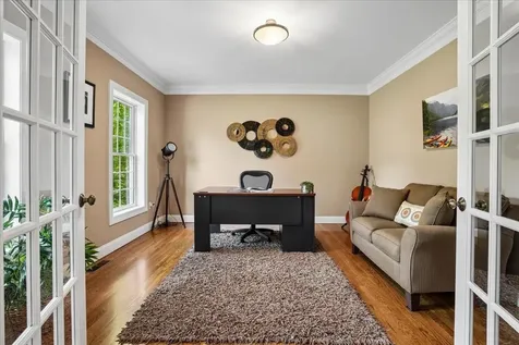22 Elizabeth Way Bedford NH 03110