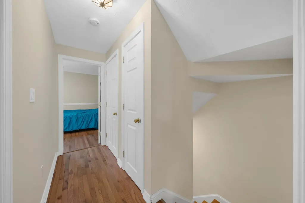 16 Sullivan Court Salem NH 03079