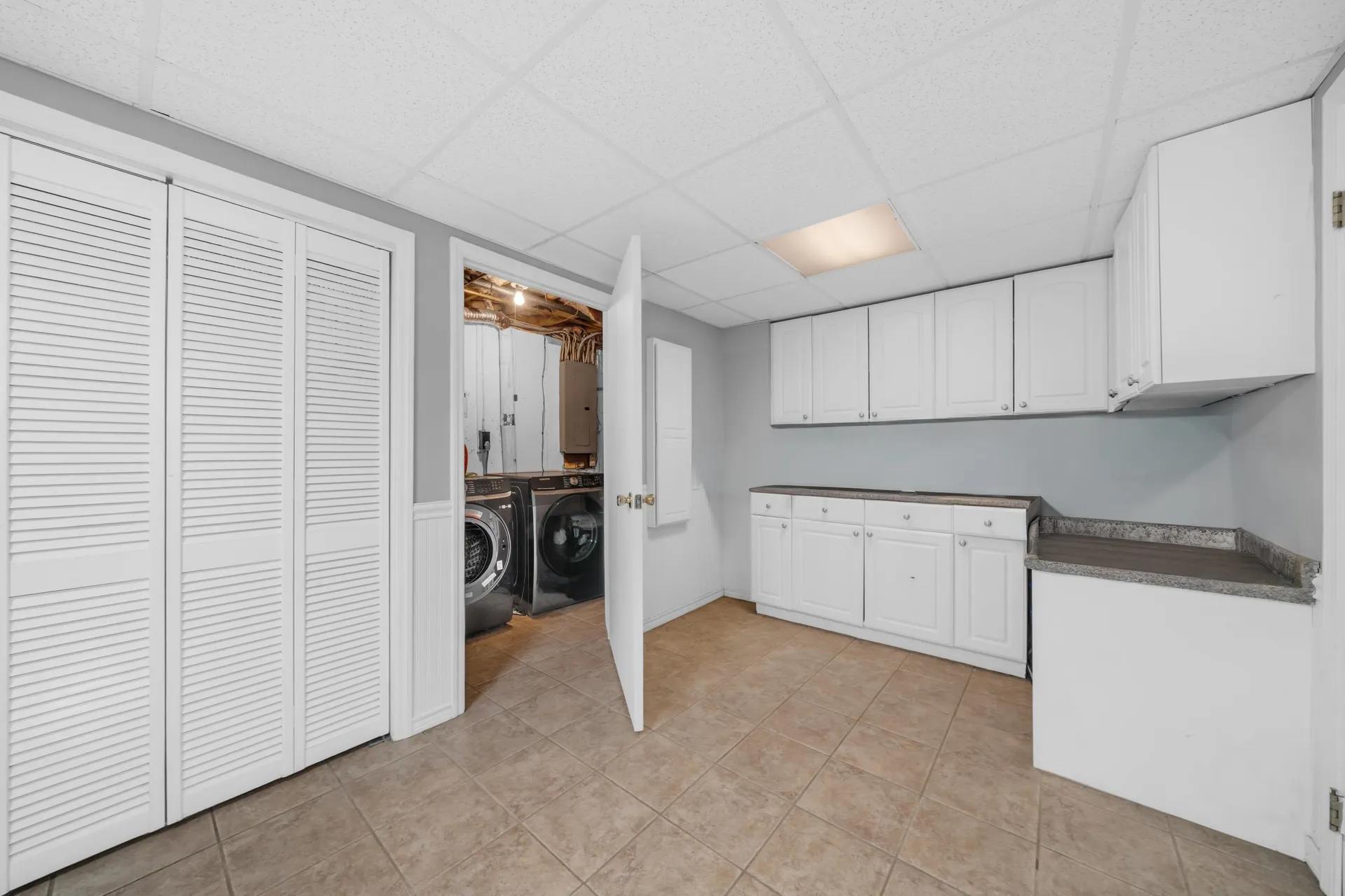 16 Sullivan Court Salem NH 03079