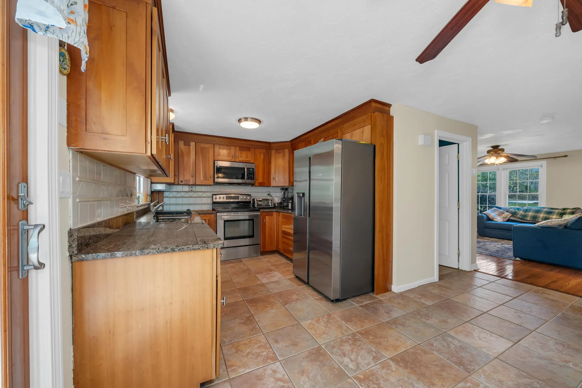 16 Sullivan Court Salem NH 03079