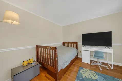 16 Sullivan Court Salem NH 03079