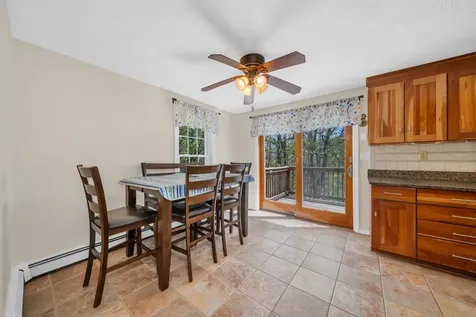 16 Sullivan Court Salem NH 03079