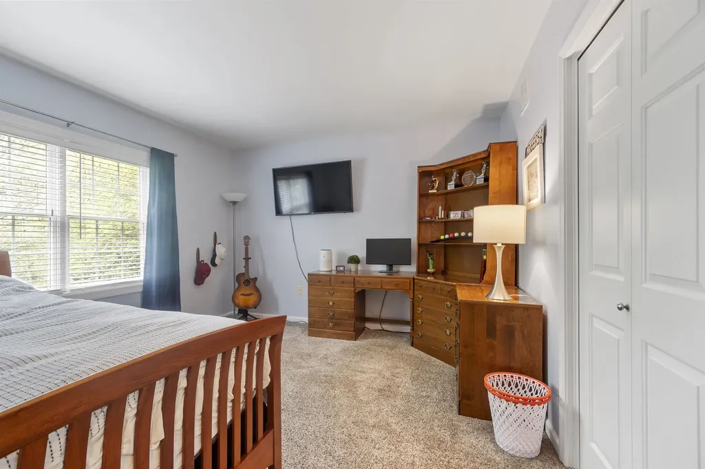 35 Exeter Farms Road Exeter NH 03833