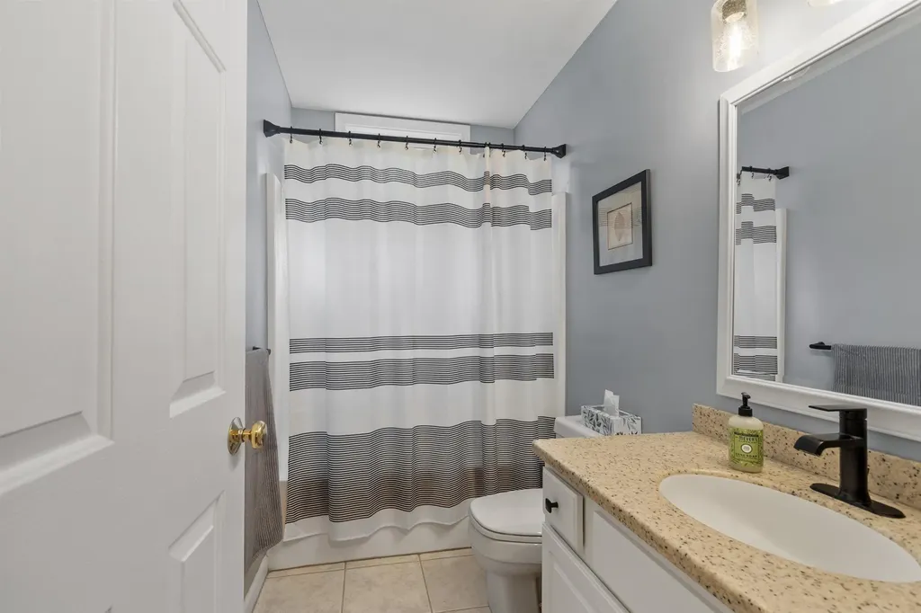 35 Exeter Farms Road Exeter NH 03833