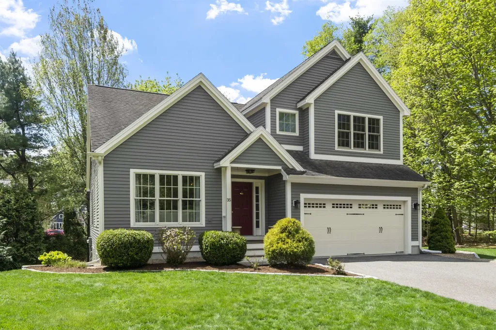 35 Exeter Farms Road Exeter NH 03833
