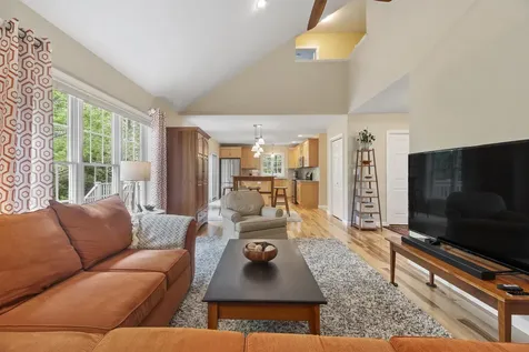 35 Exeter Farms Road Exeter NH 03833