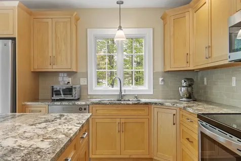 35 Exeter Farms Road Exeter NH 03833