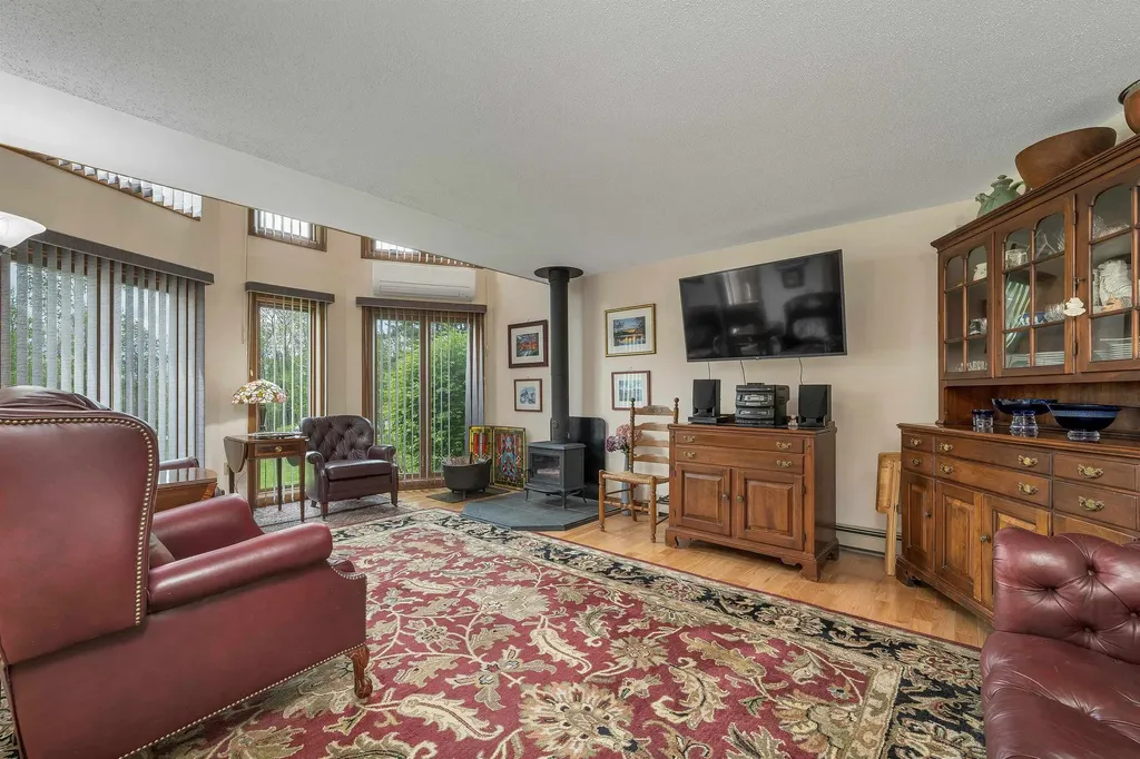 4 Birch Ledge Road Meredith NH 03253