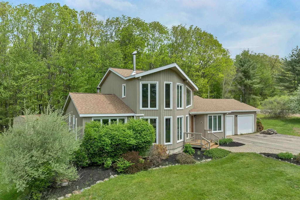 4 Birch Ledge Road Meredith NH 03253