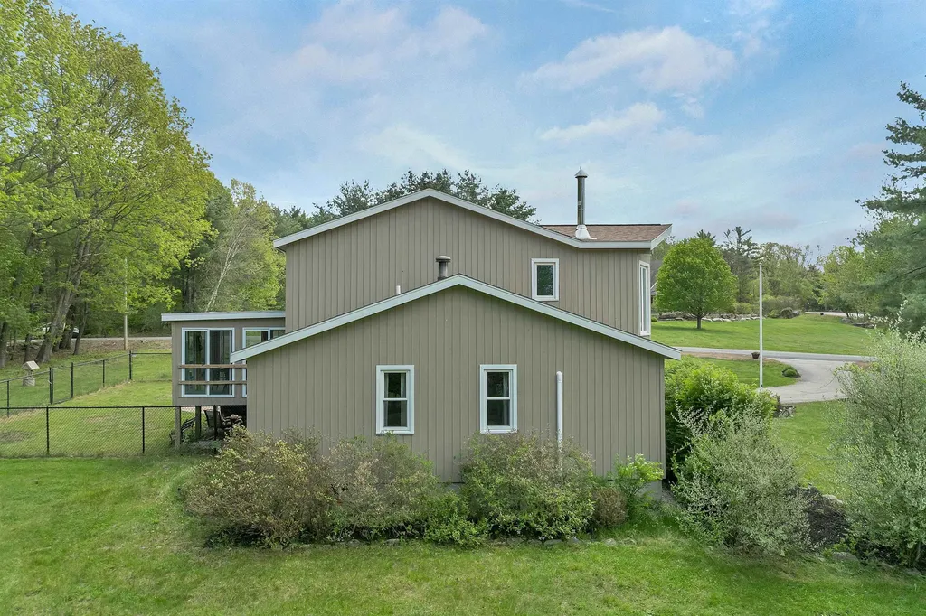 4 Birch Ledge Road Meredith NH 03253