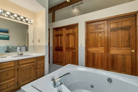4 Birch Ledge Road Meredith NH 03253