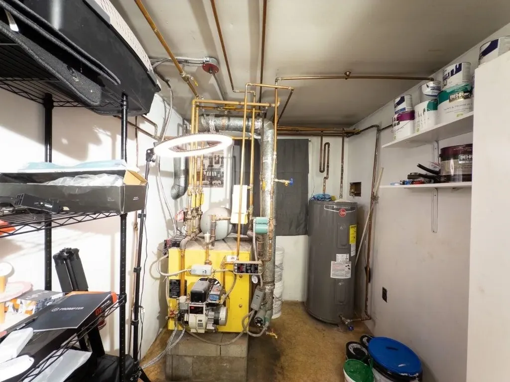 18 Edgewood Street Claremont NH 03743