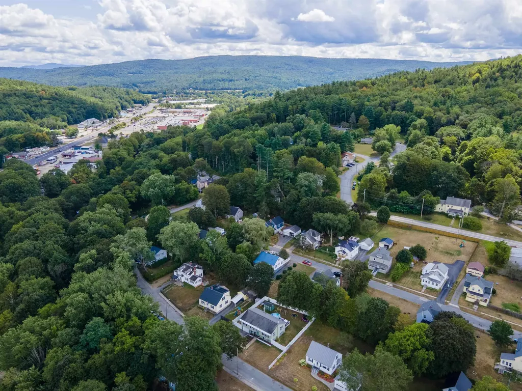 18 Edgewood Street Claremont NH 03743