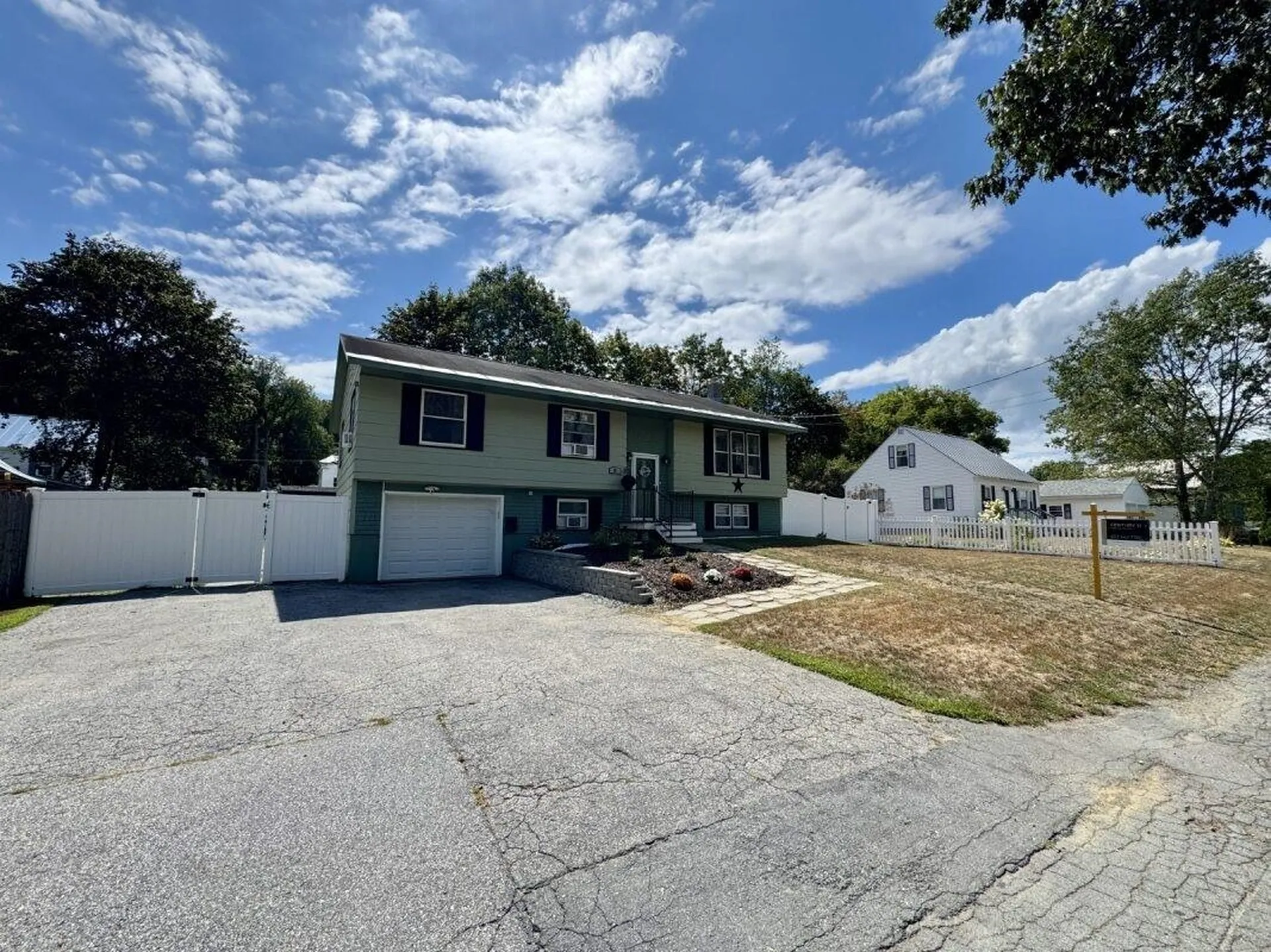 18 Edgewood Street Claremont NH 03743