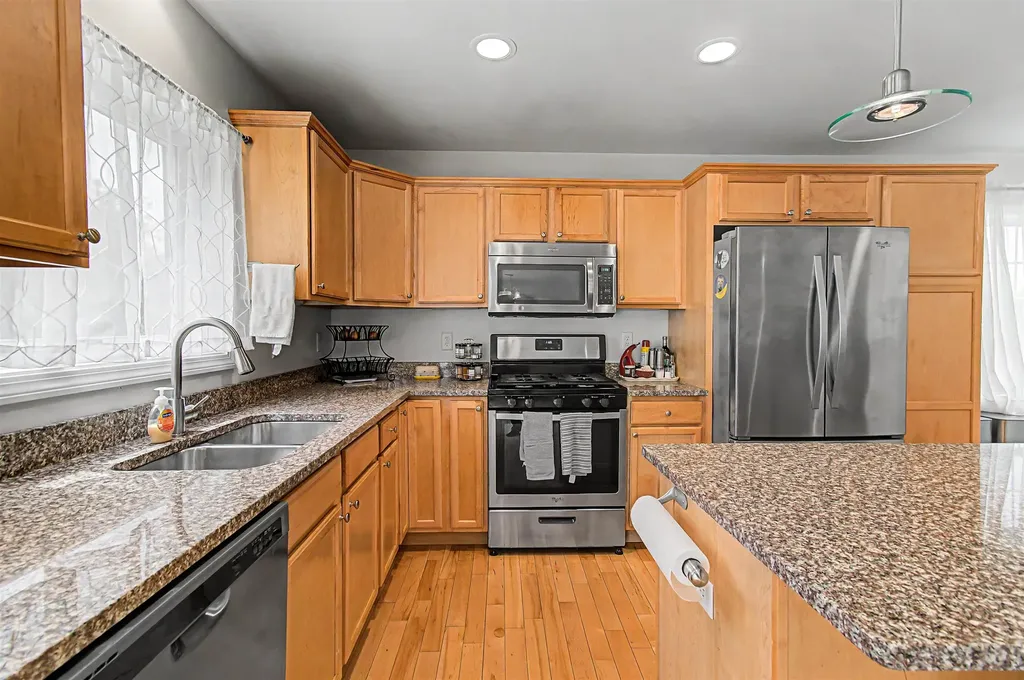 62 Bay Hollow Lane Colchester VT 05446
