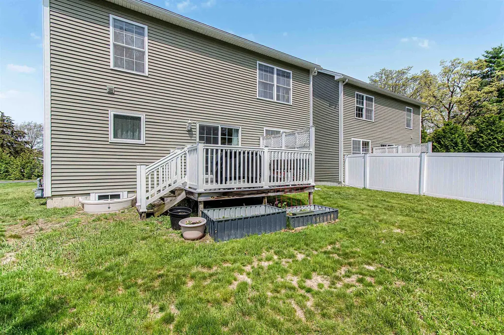62 Bay Hollow Lane Colchester VT 05446