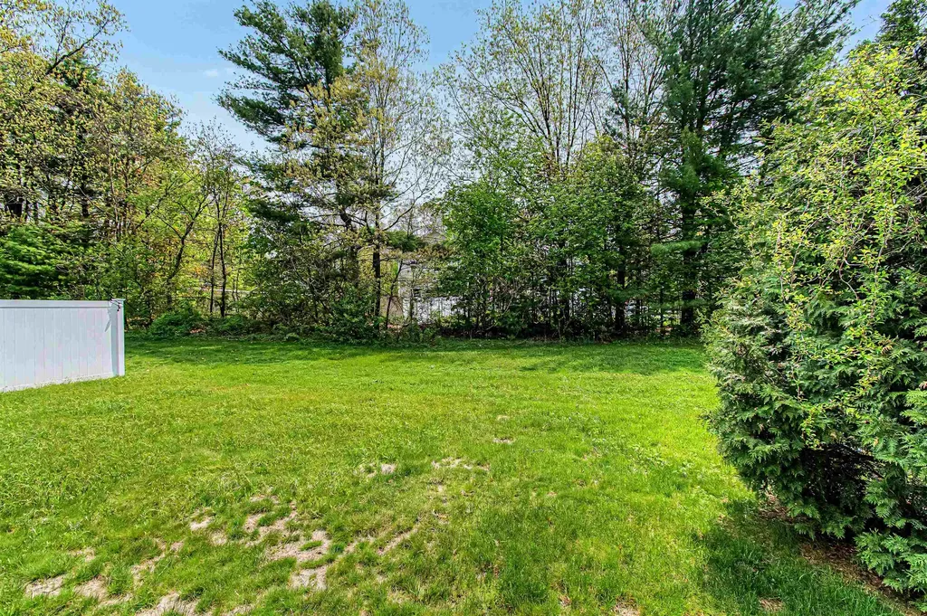62 Bay Hollow Lane Colchester VT 05446