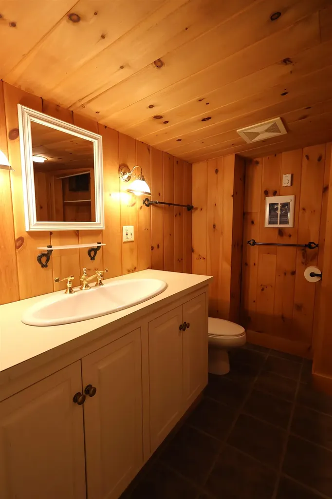 1845 Woodstock Road Hartford VT 05001