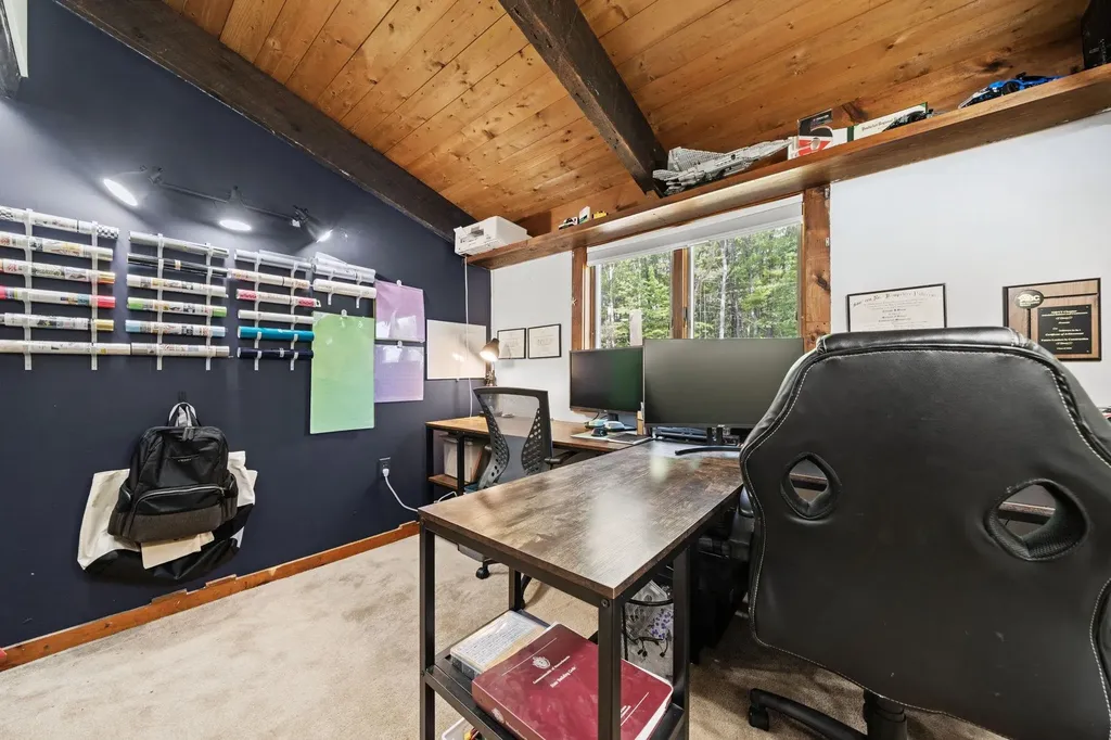 17 Blossom Road Plaistow NH 03865