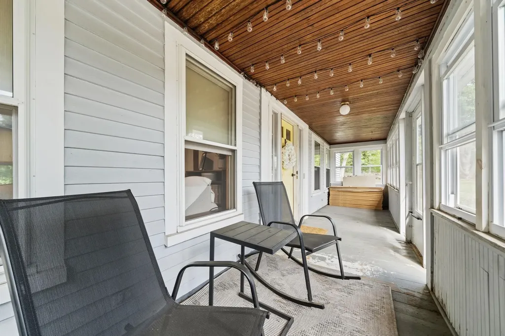 17 Blossom Road Plaistow NH 03865
