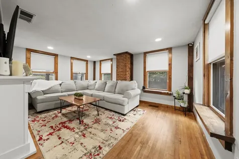 17 Blossom Road Plaistow NH 03865