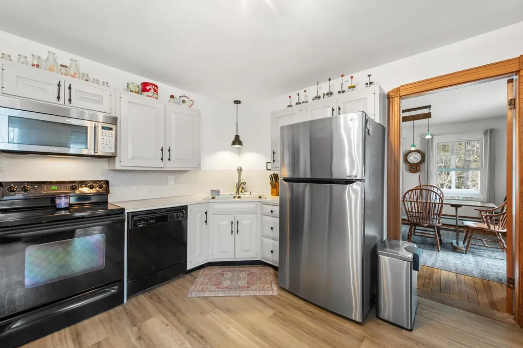 192 North Shore Road Hebron NH 03241